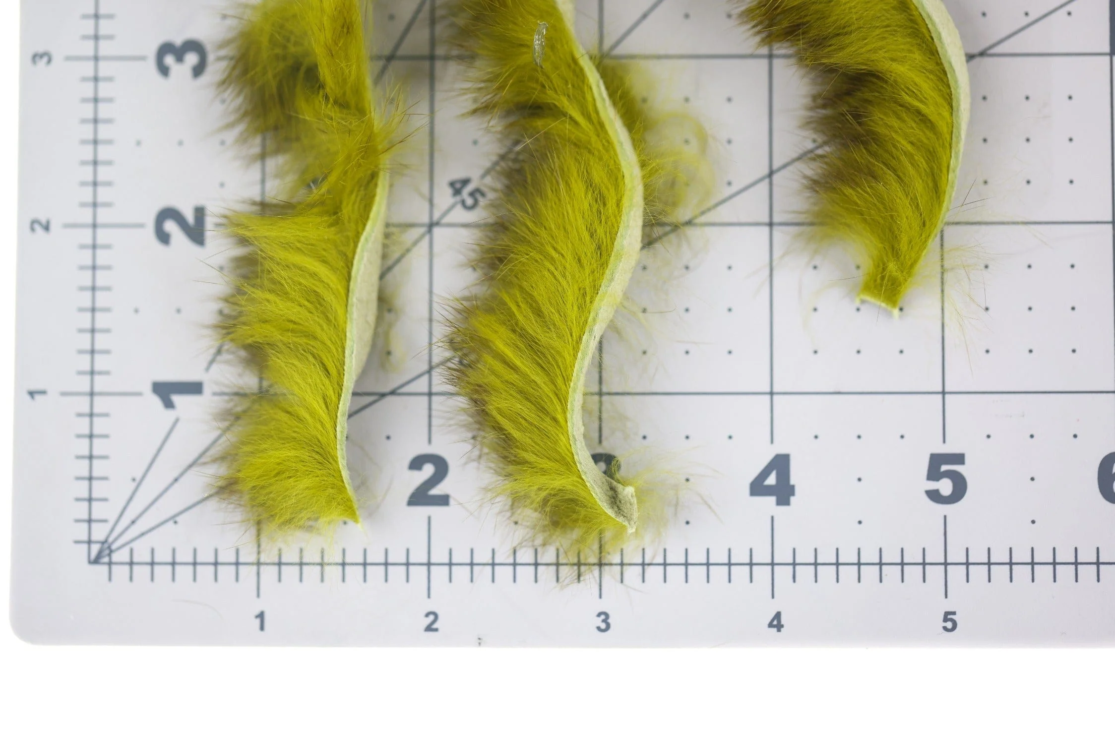 Hareline Brown Barred Magnum Rabbit Fur Strips - Image 4