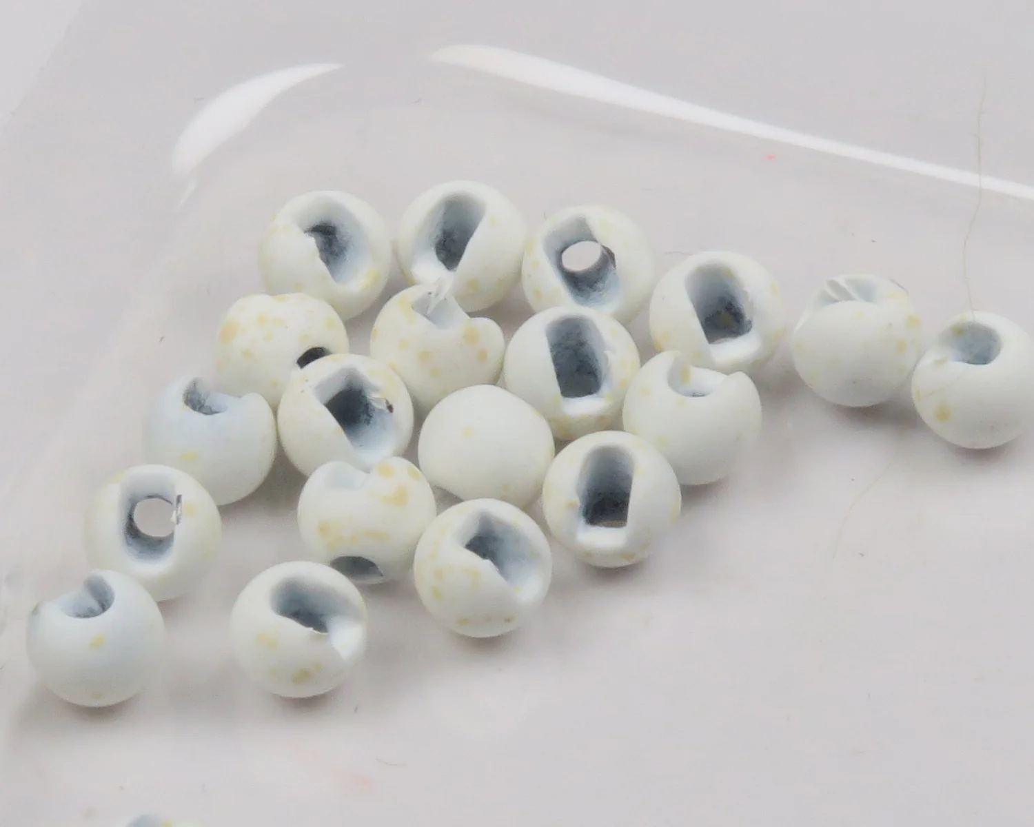 Hareline Mottled Tactical Slotted Tungsten Beads - Image 18