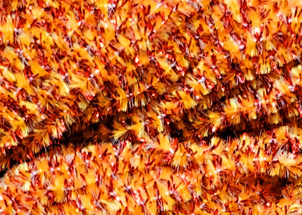 Hareline Speckled Chenille - Image 32