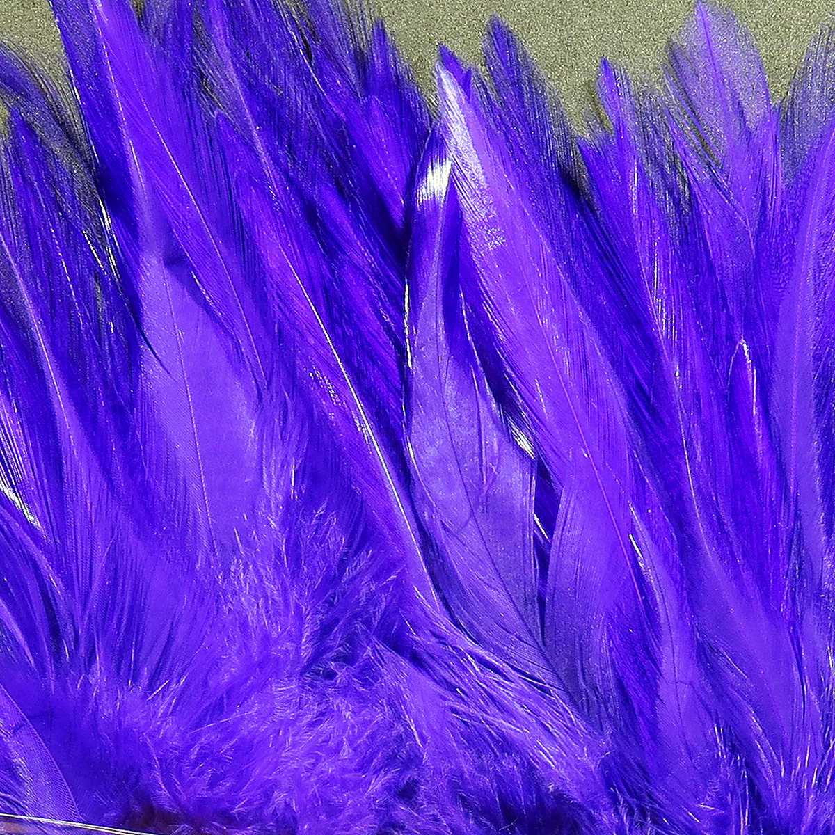 Hareline Strung Saddle Hackle - Image 17