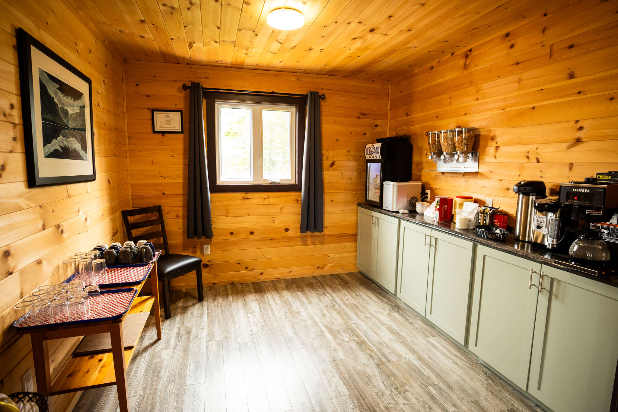 Igloo Lake Lodge - Image 19